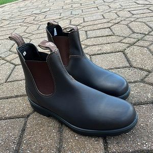 Blundstone Boots “#500 stout brown” mens 11